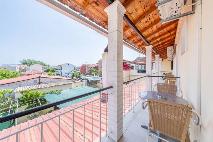 Apartment for 4 people, with balcony in Kavos