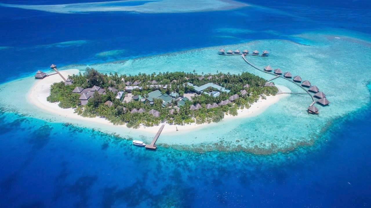 Adaaran Club Rannalhi - All Inclusive - 45 Minutes away from Male by Speedboat in Medhu-Uthuru Province