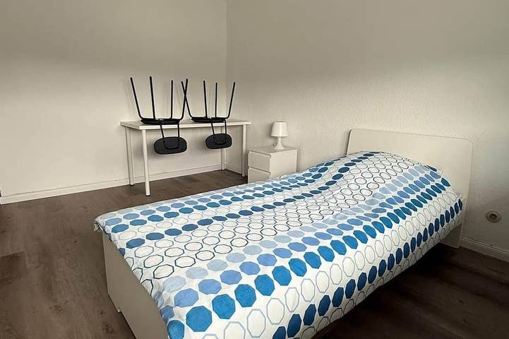 Ferienwohnung für 6 Personen, mit Balkon in Hemsbach