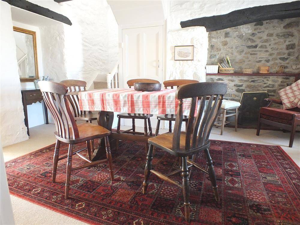 Derlwyn in Newport (Pembrokeshire), Pembrokeshire