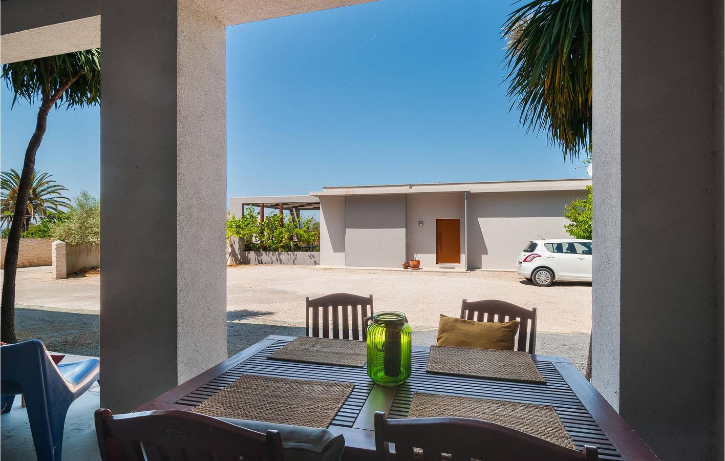 Ganze Ferienwohnung, Gemütliche 1-Zimmer-Wohnung mit Terrasse, 400 m zum Strand und kostenlosen Parkplätzen in Sutivan, Brac