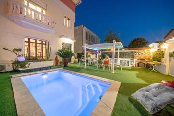 Location de vacances pour 6 personnes, avec jardin et piscine, animaux acceptés à Saint-Laurent-de-la-Salanque