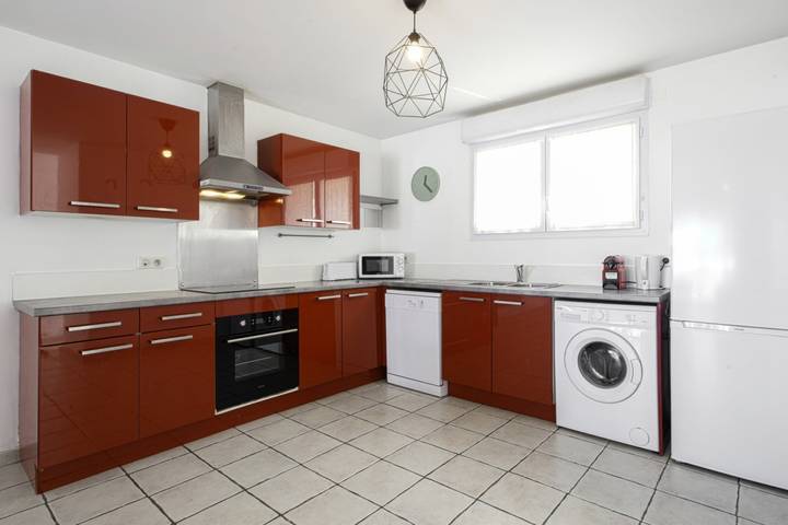 Gîte pour 14 personnes, avec terrasse, adapté aux familles à Bayonne - 4