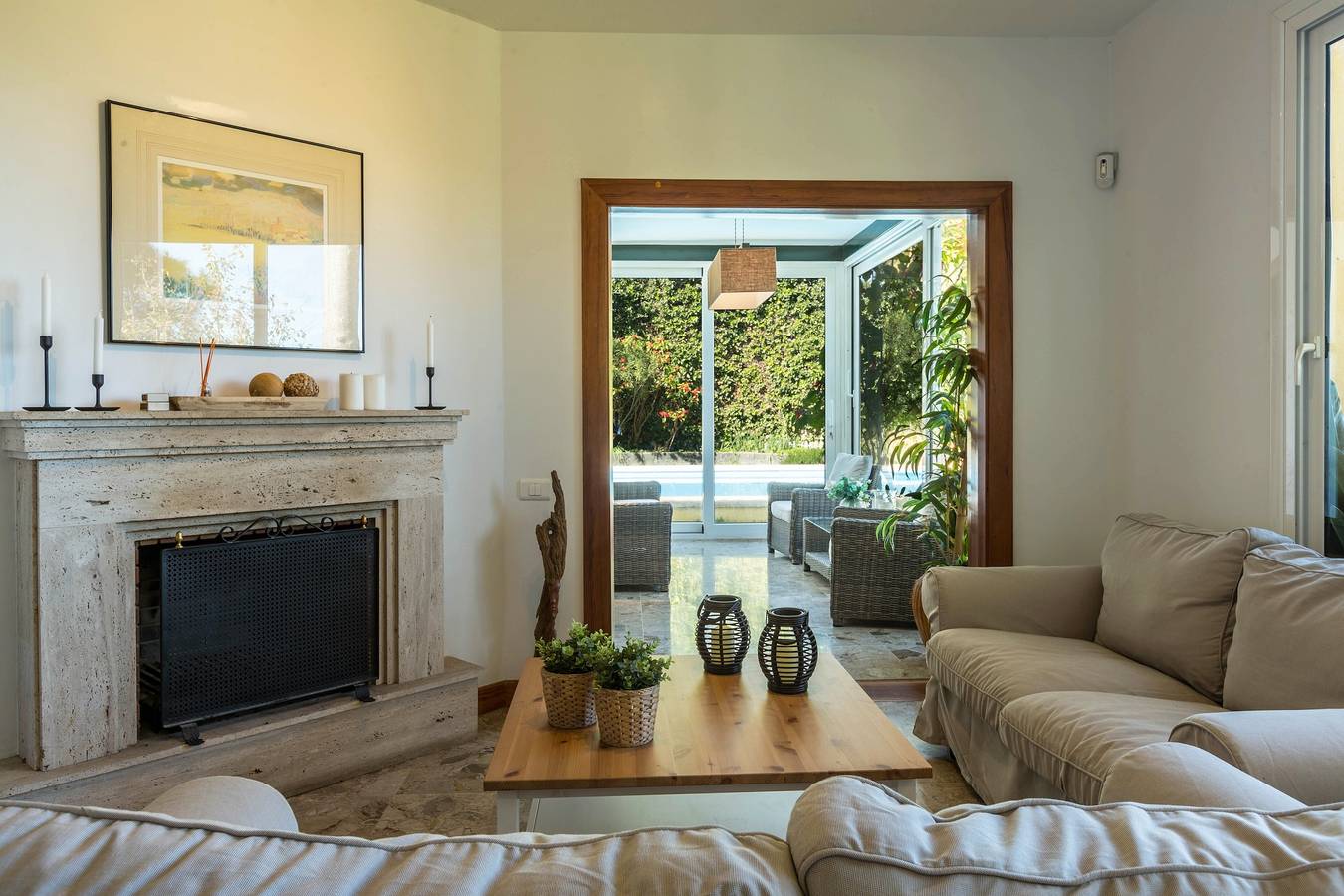 Luxurious Villa "Las Hortensias" with Private Pool, Garden & Wi-Fi in El Palmeral (Canary Islands), Santa Brígida