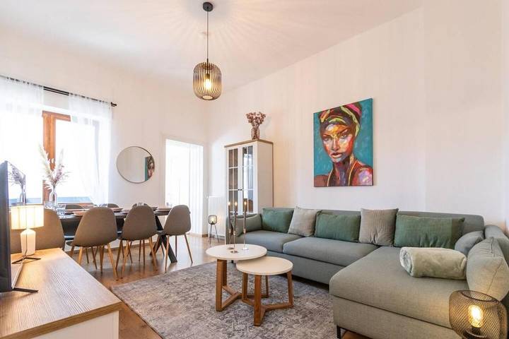 Ferienwohnung für 8 Personen, mit Balkon und Terrasse sowie Ausblick