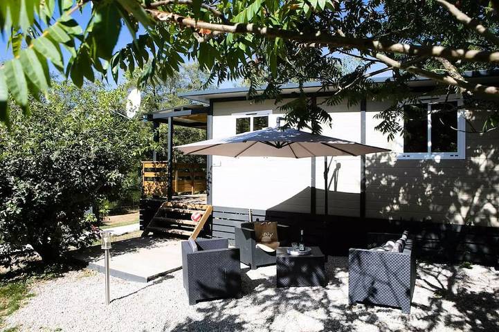 Gîte pour 6 personnes, avec piscine et terrasse à Saint-Léger-de-Fougeret