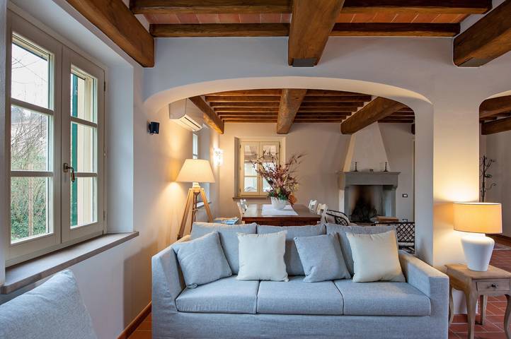 Villa con piscina privata, giardino, aria condizionata e Wi-Fi in Villa ( Capannori), Capannori