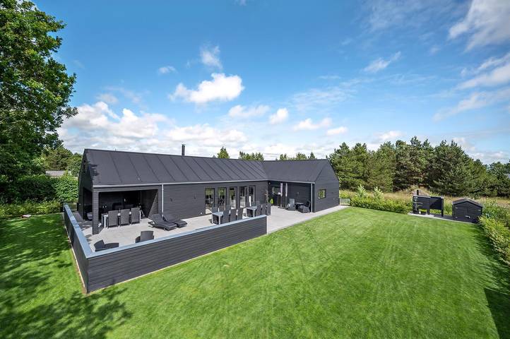Ferienhaus für 10 Personen, mit Whirlpool und Terrasse - 1