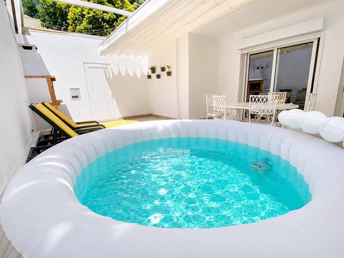Apartamento de férias para 8 pessoas, com piscina e terraço e ainda jacuzzi, com animais de estimação em Évora