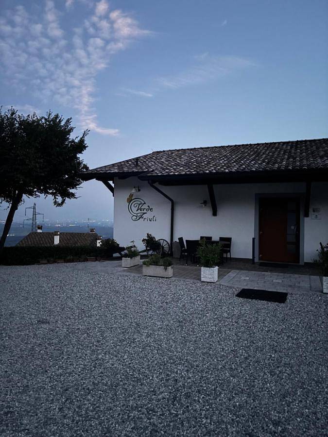 Location de vacances pour 2 personnes, avec jardin et terrasse, animaux acceptés à Forgaria nel Friuli - 2