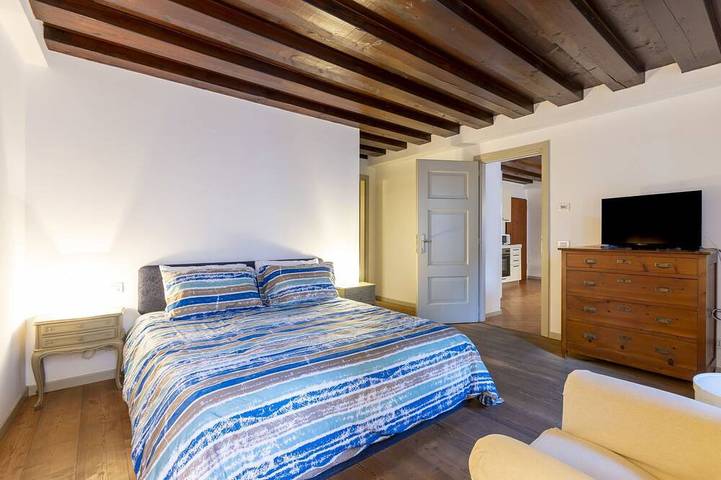 Appartamento intero, Vicolo Ninguarda in Morbegno (Borgo), Morbegno