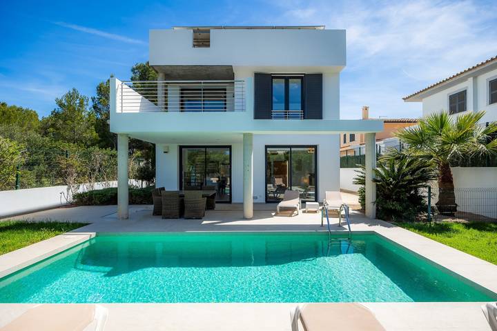 Ferienhaus für 6 Personen, mit Balkon und Garten