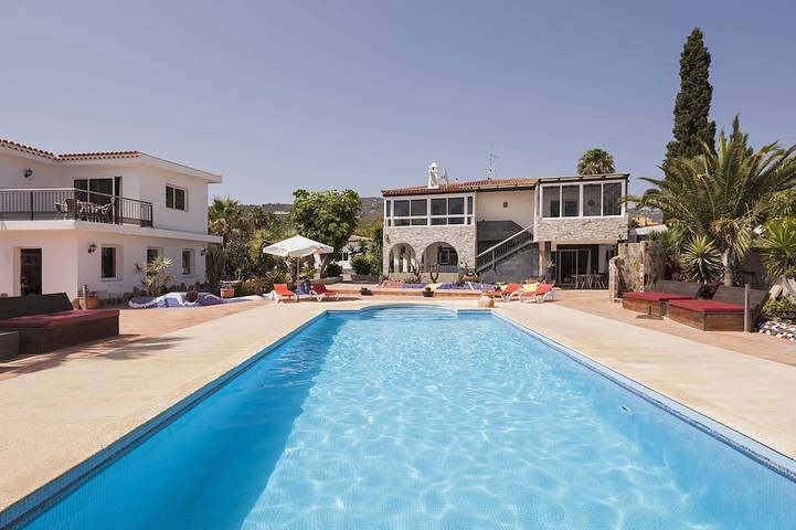 Villa pour 12 personnes, avec jardin, animaux acceptés - 1