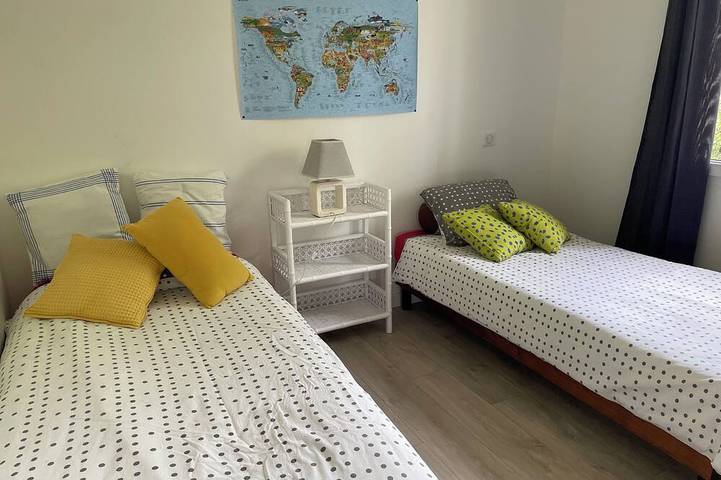 4-bedroom villa, private heated pool, enclosed garden8 minutes from the beach in Linxe, Côte d’Argent