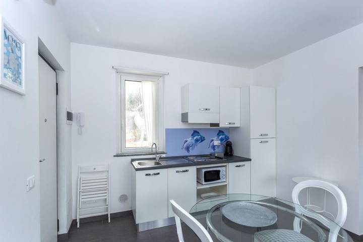 Ferienhaus für 6 Personen, mit Seeblick und Ausblick sowie Garten, mit Haustier in Luganer See (Lombardei) - 3
