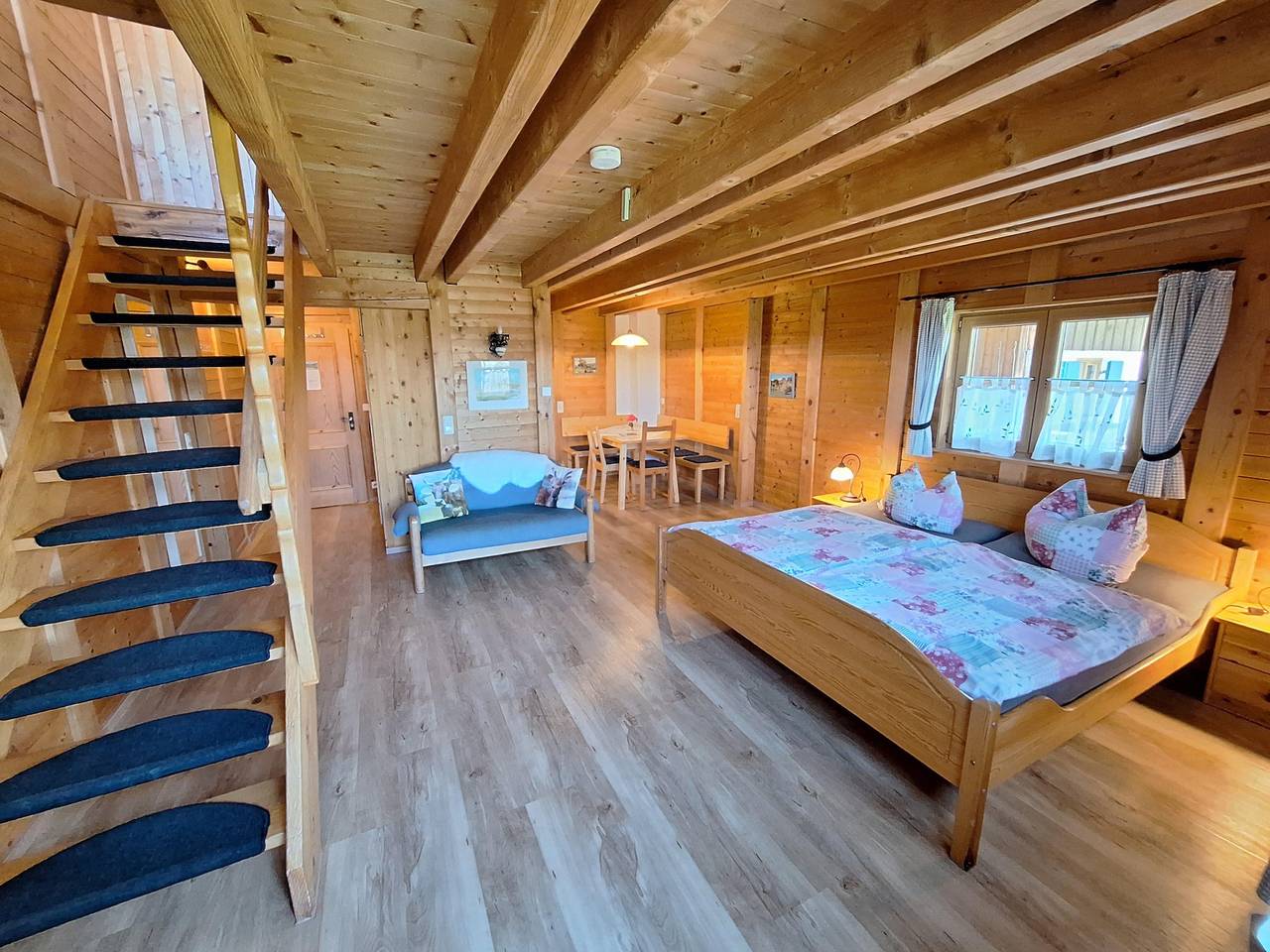 Ganze Ferienwohnung, Familienwohnung Nr.5 Diepolzer Höhenzug in Rettenberg, Bayerisch Schwaben