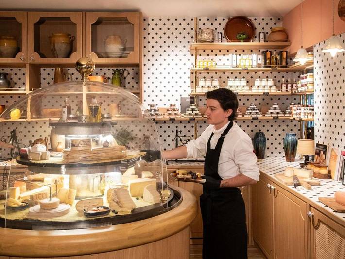 Hôtel pour 3 personnes, avec jardin et piscine dans Aeroport Nice - Cote D Azur - 4