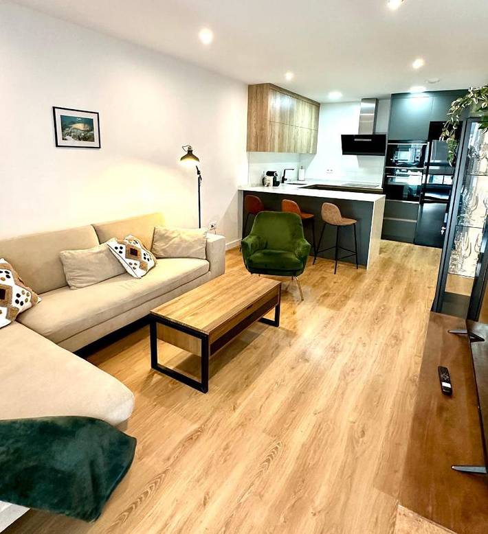 Ferienwohnung für 4 Personen, mit Ausblick und Pool sowie Terrasse, mit Haustier - 1