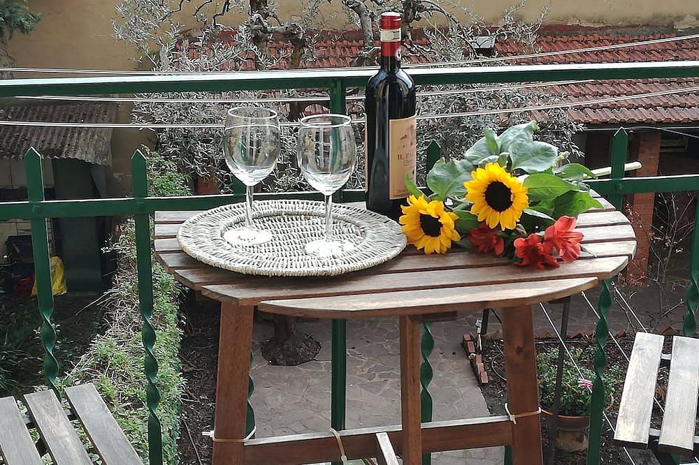 Appartement entier, Comfort,Relax,Trois-chambres romantique, terrace et garage près du Centre in Florence city center, Florence