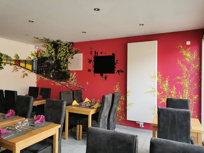 Hôtel pour 3 personnes, avec terrasse ainsi que jardin et piscine, animaux acceptés à Lamastre - 3