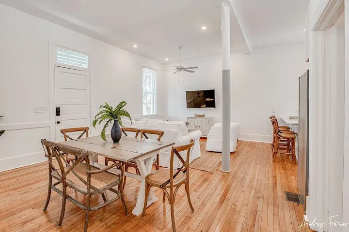 Vacation apartment for 4 people, with yard and pool as well as balcony - 1