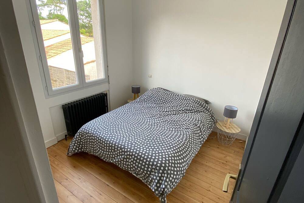 Maison rénovée à 400M de la plage, piscine privée sécurisée, 4 ch, 2 Sdb in Ronce-les-Bains, La Tremblade