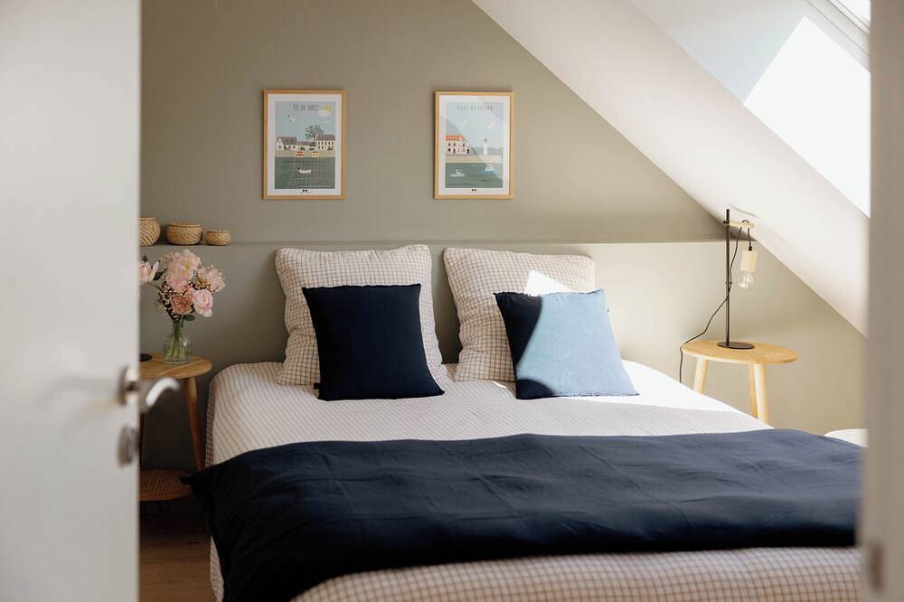Manoir de la Nogrie -La Grange, 4 chambres, piscine chauffée et jacuzzi privatif in Val-d'Izé, Fougères-Vitré