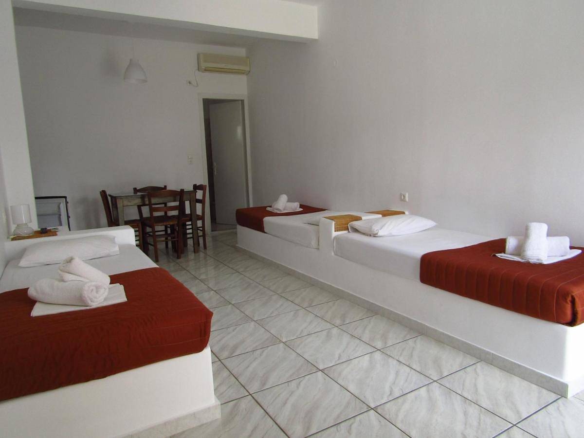 Paradise Apartments Studios in Mylopotas, Íos