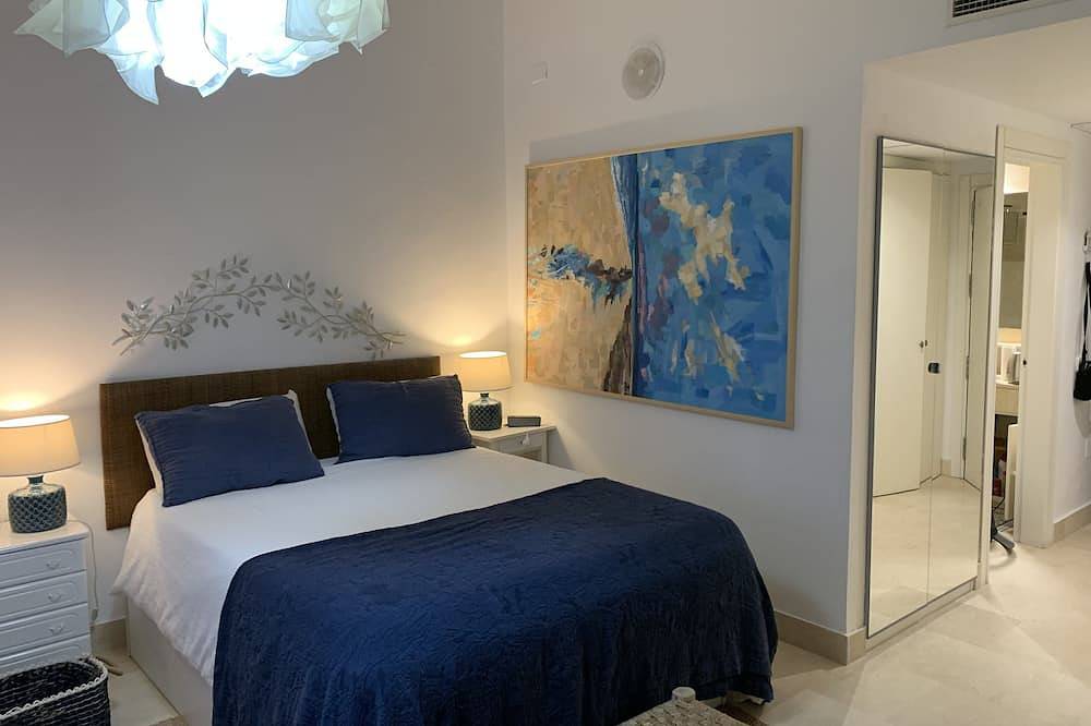 Apartamento entero, Ale Maison Cozy Penthouse Studio in Marina Sotogrande. 20 metres to the Beach in Sotogrande, San Roque