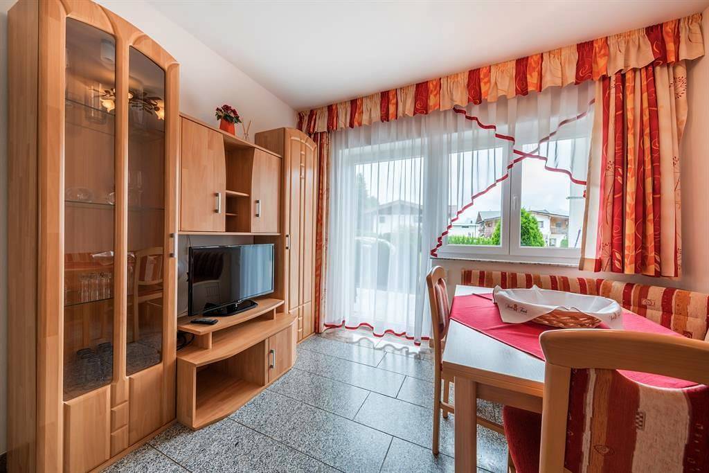 Ganze Ferienwohnung, Appartement/Fewo, Bad, Wc, 2 Schlafräume in Scheffau am Wilden Kaiser, Kitzbüheler Alpen