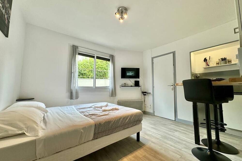 Apartamento entero, Fully equipped Chamalières studio \"Bellevue in Chamalières, Parque Natural Regional Volcans d'Auvergne