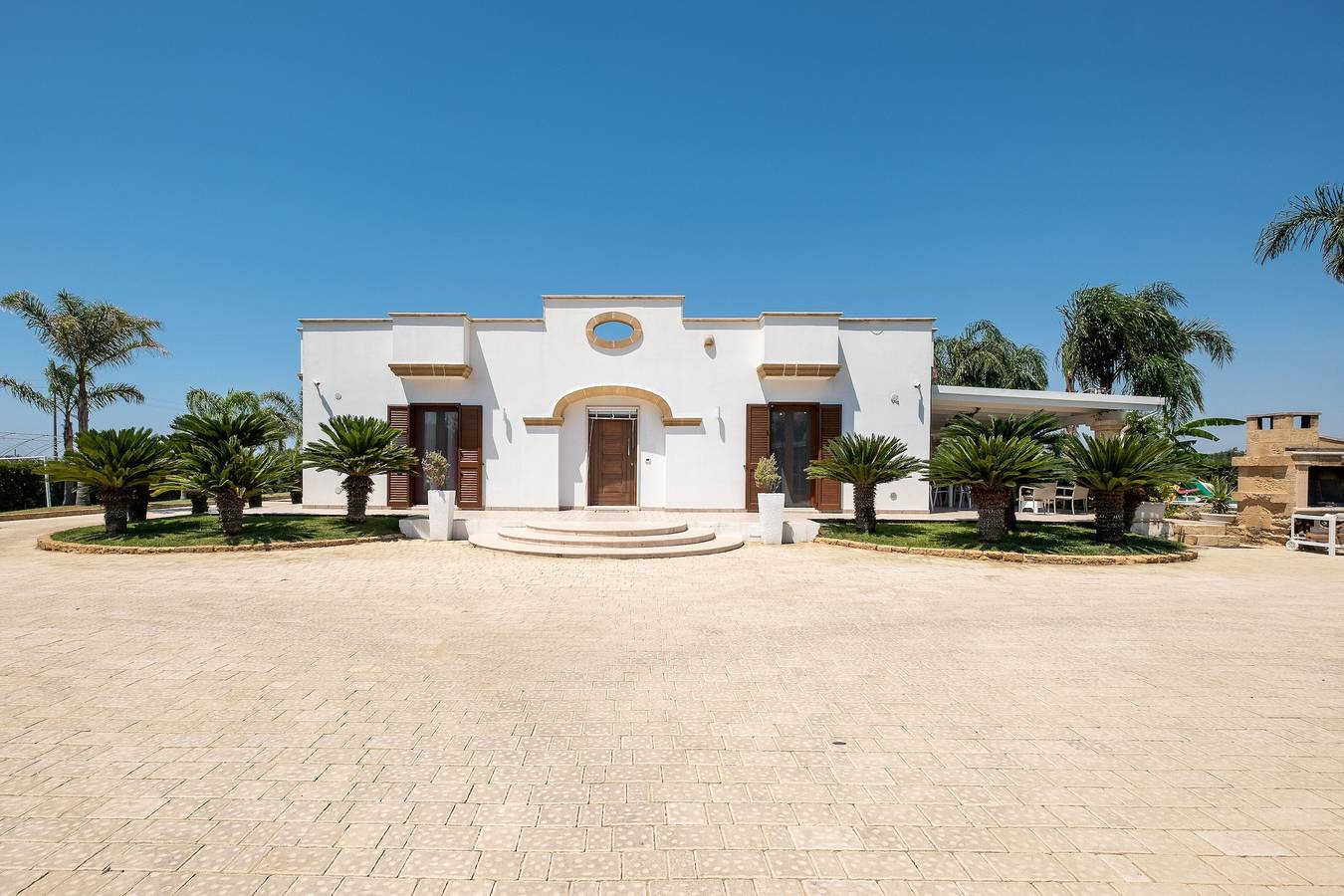 Villa Perla Salentina, adatta agli animali domestici, con piscina, giardino, terrazza e Wi-Fi in Melissano, Golfo di Taranto