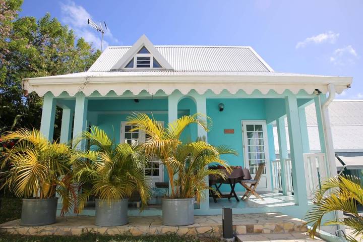 Gîte pour 4 personnes, avec jardin ainsi que piscine et vue à Sainte-Anne (Martinique) - 2