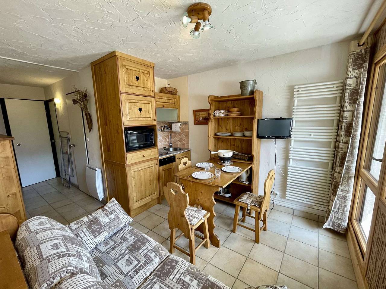 Ganze Wohnung, Gemütliche Wohnung im Zentrum von Les Menuires mit Parkplatz in Les Menuires, Saint-Martin-de-Belleville