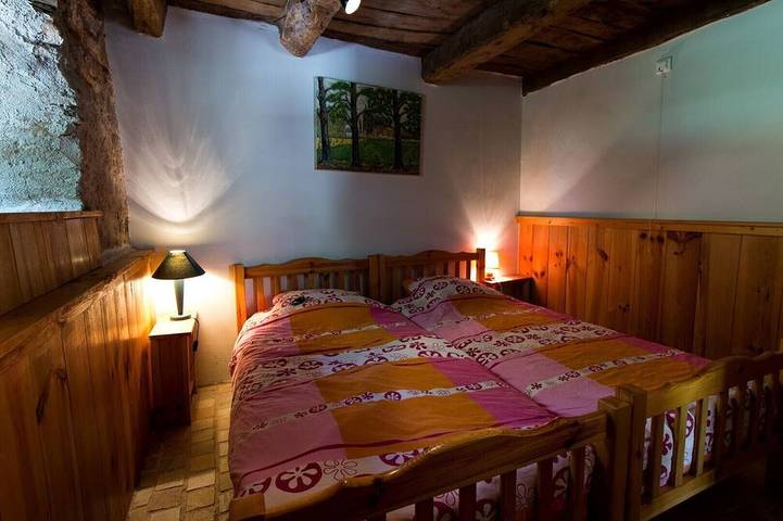 Location de vacances pour 5 personnes, avec piscine ainsi que jardin et terrasse à Hautefage - 2