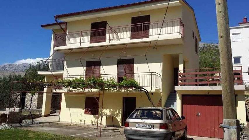 Ferienwohnung für 7 Personen, mit Balkon in Starigrad Paklenica - 2