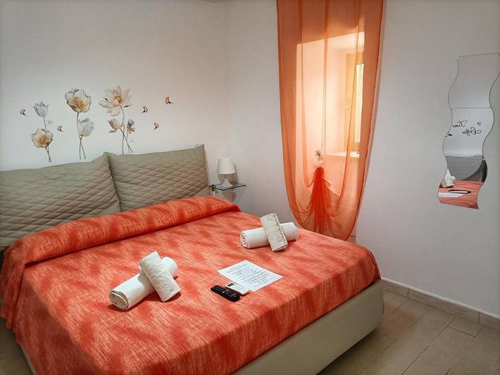 Location de vacances pour 2 personnes, avec jardin à Paola - 3