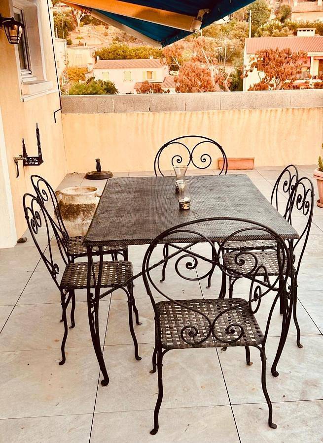 Gîte pour 4 personnes, avec terrasse et vue dans Office de Tourisme de Cargese - 4