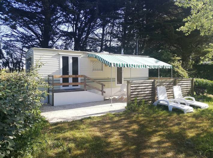 Mobil home pour 4 personnes, avec jardin à Plounévez-Lochrist