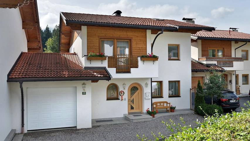 Ferienhaus für 10 Personen, mit Garten und Sauna in Söll