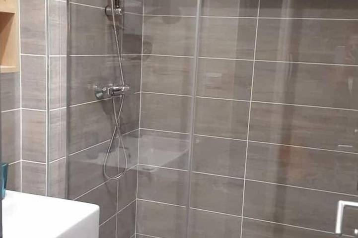 Gîte pour 4 personnes, avec balcon à Embrun - 2