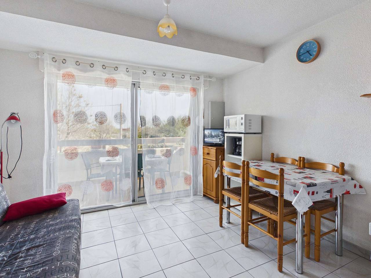 Studio entier, Studio Cabine 4 pers, Terrasse, Parking Privé, Marseillan in Marseillan, Côte méditerranéenne (France)