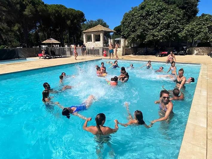 Camping für 4 Personen, mit Pool in Bonifacio