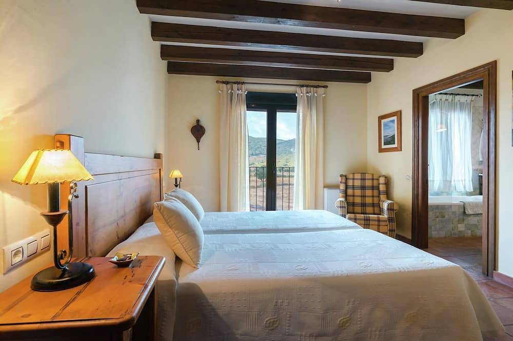 Hütte in Navas de Estena mit Pool & Jacuzzi in Navas de Estena, Ciudad Real Provinz