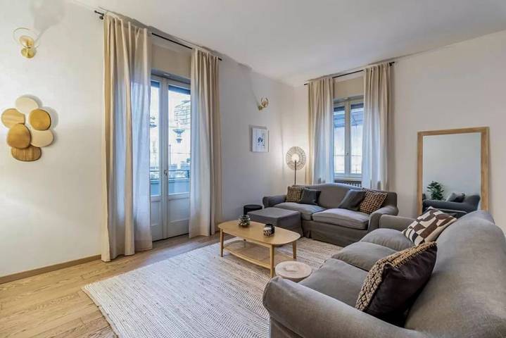 Villa pour 8 personnes, avec Balcon à Milan