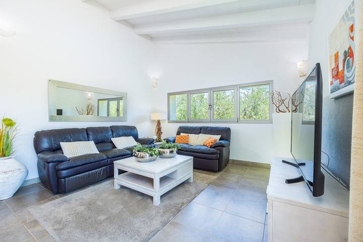 Landhaus 'Sa Finca' mit Bergblick, WLAN und Klimaanlage in Muro, Mallorca Norden