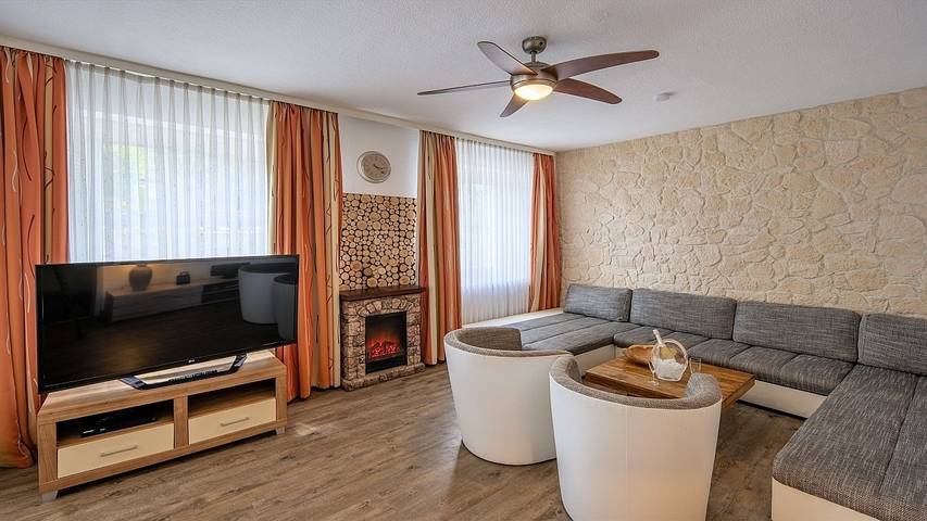 Ferienhaus für 14 Personen, mit Garten und Sauna, kinderfreundlich in Daun - 3