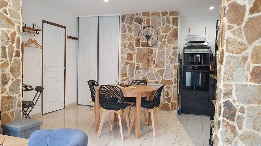 Gîte pour 4 personnes, avec terrasse et jardin à Ax-les-Thermes - 3