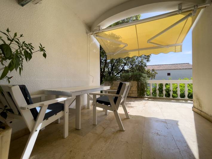 Apartament wakacyjny dla 2 osób w Mandre