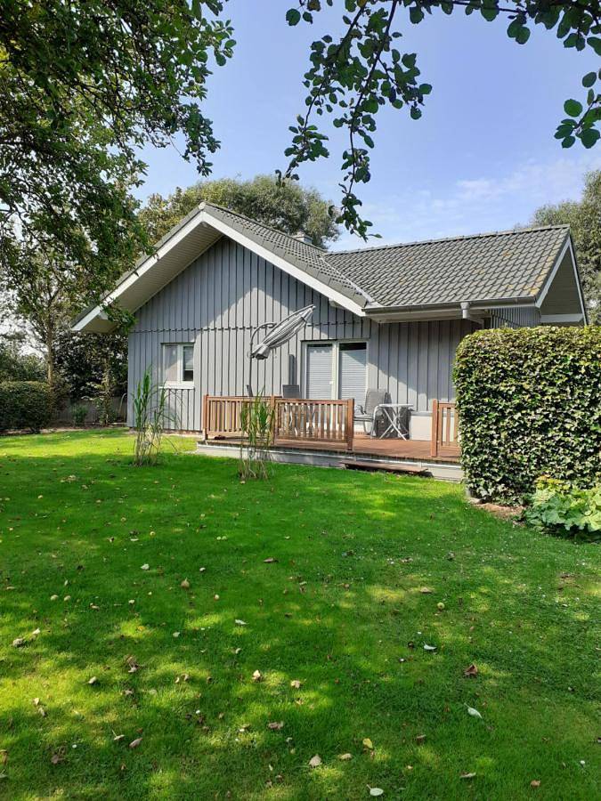 Ferienhaus für 5 Personen, mit Terrasse und Garten in Pellworm - 2